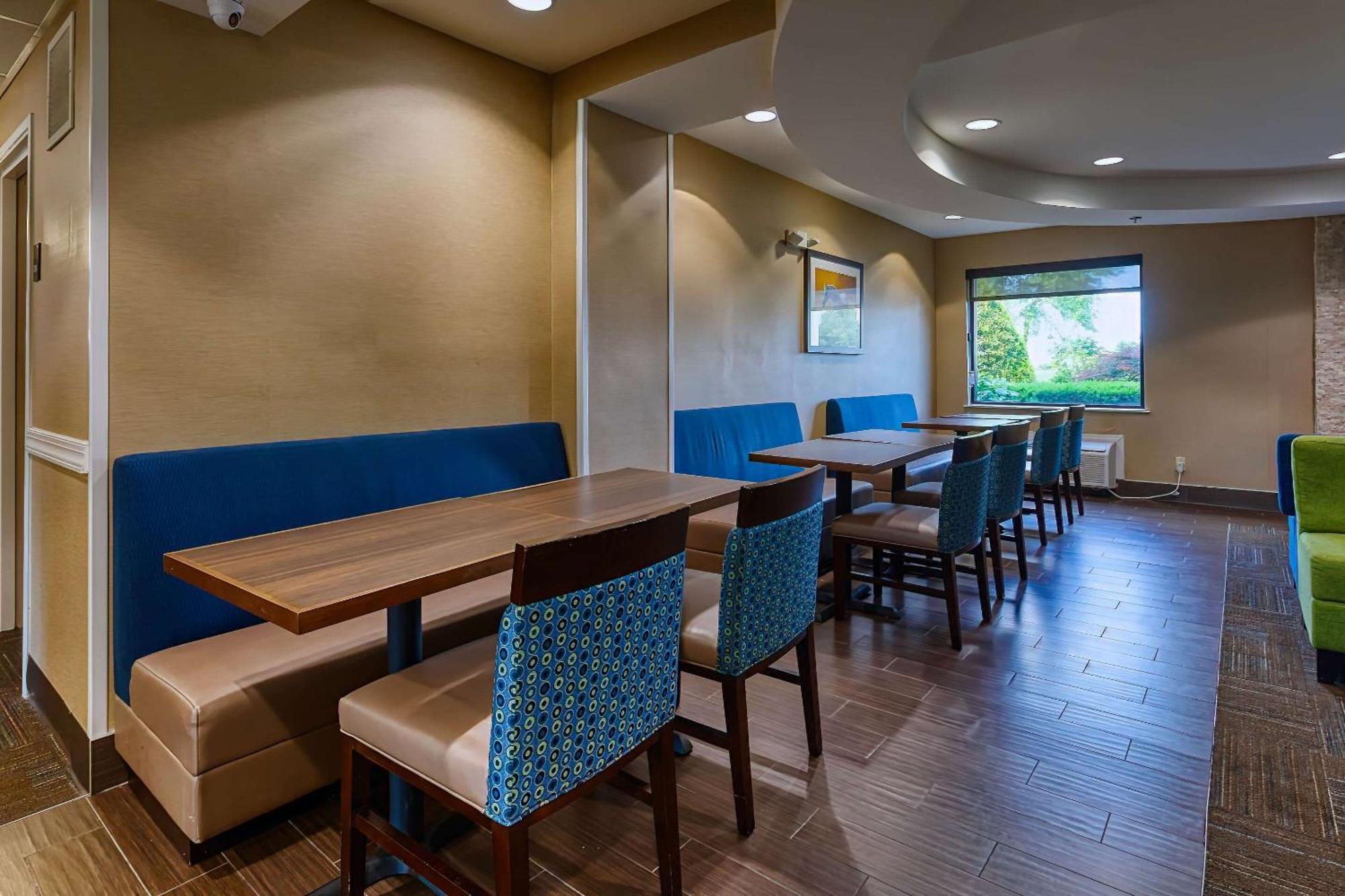 Comfort Inn & Suites Shepherdsville - Louisville South Ngoại thất bức ảnh